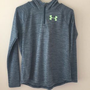 NWOT Blue Gray Under Armour Loose Athletic Top